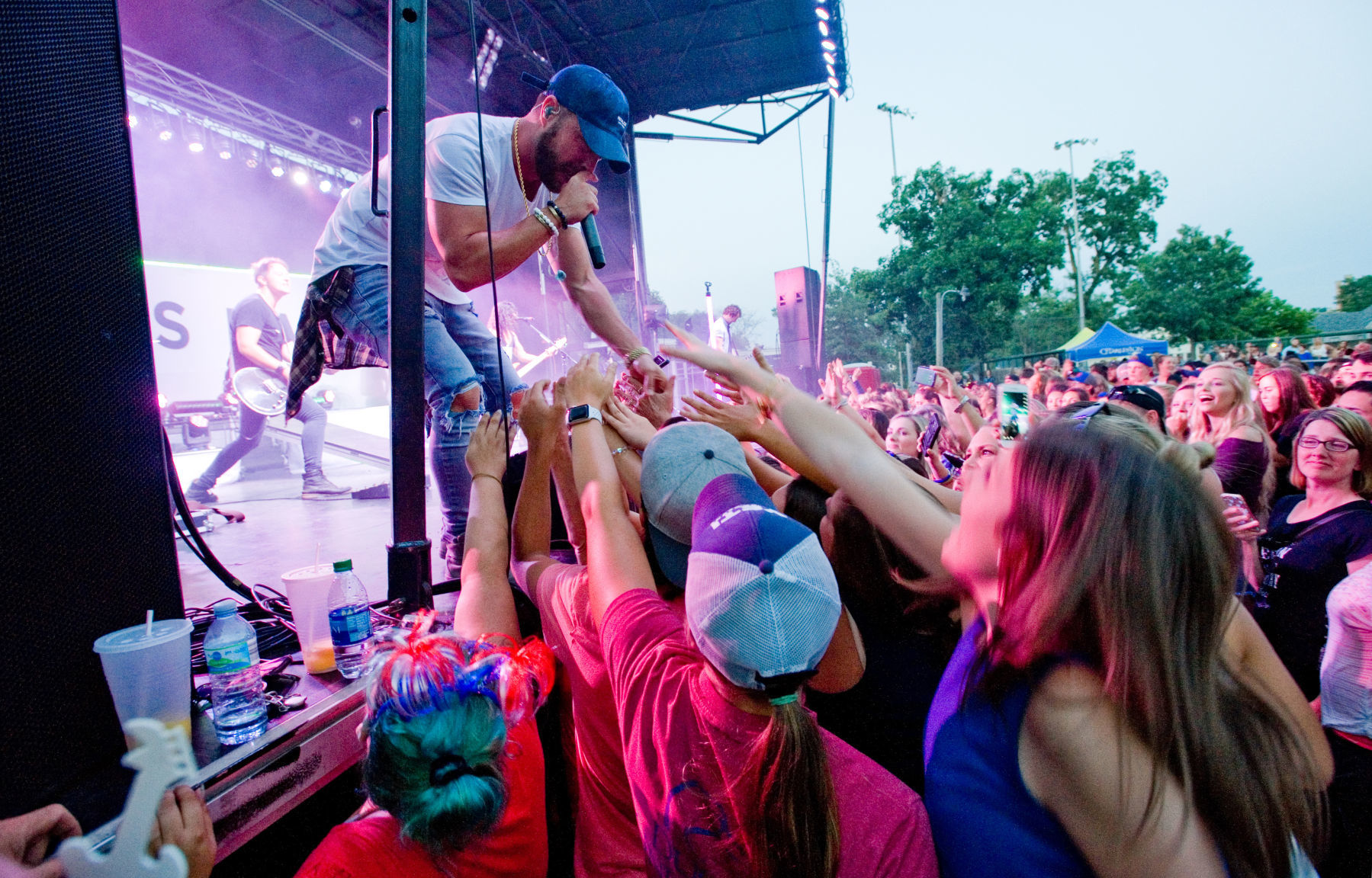 Chris Lane | Red, White and Blue Days 2017 (2)